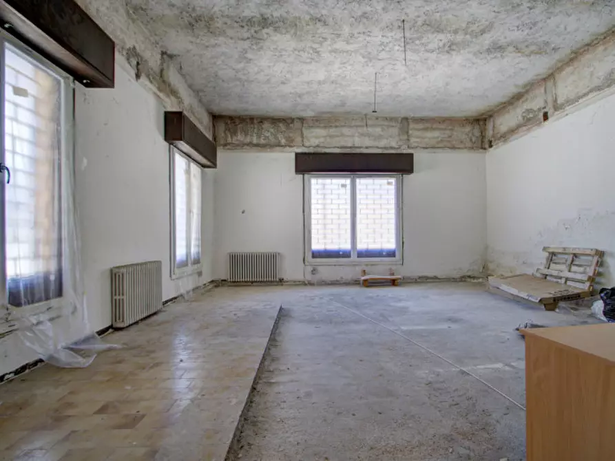 Immagine 5 di Negozio in affitto  in Frazione Borzago, 57 a Spiazzo