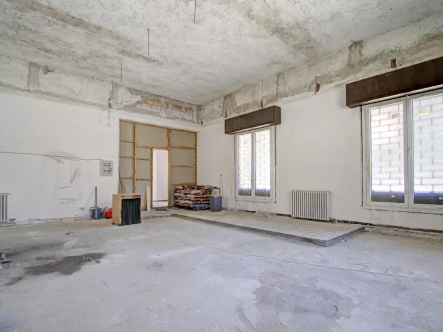 Immagine 6 di Negozio in affitto  in Frazione Borzago, 57 a Spiazzo