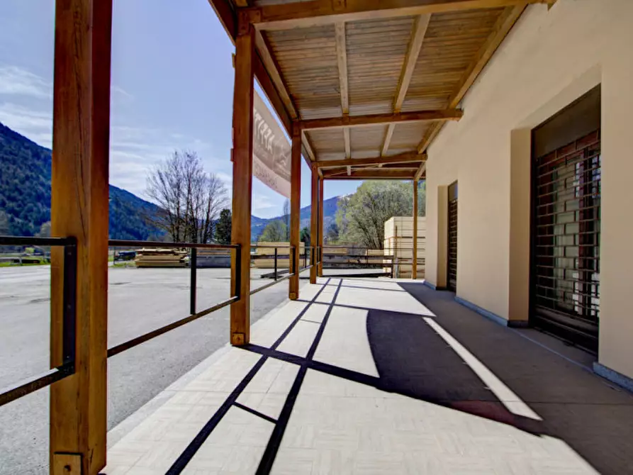 Immagine 7 di Negozio in affitto  in Frazione Borzago, 57 a Spiazzo