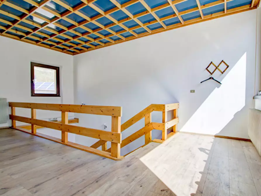 Immagine 8 di Negozio in affitto  in Frazione Borzago, 57 a Spiazzo