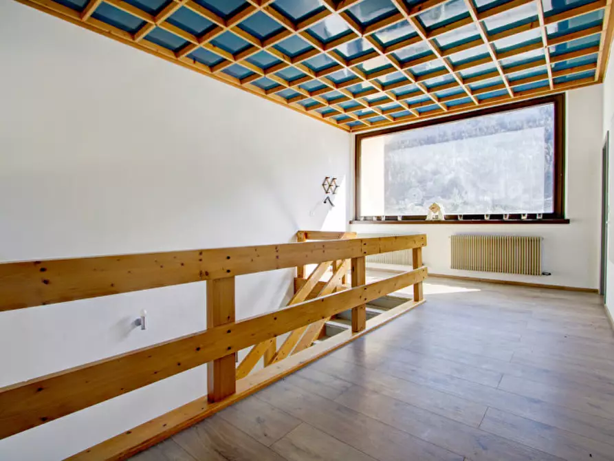 Immagine 10 di Negozio in affitto  in Frazione Borzago, 57 a Spiazzo