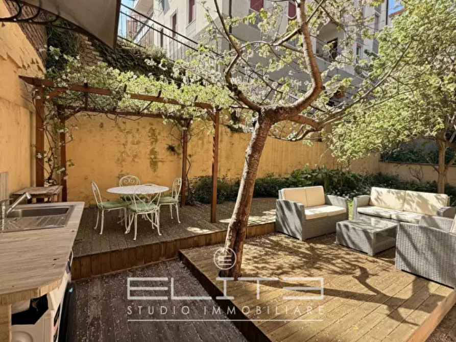 Immagine 3 di Appartamento in vendita  in VIA TRIESTE a Ancona