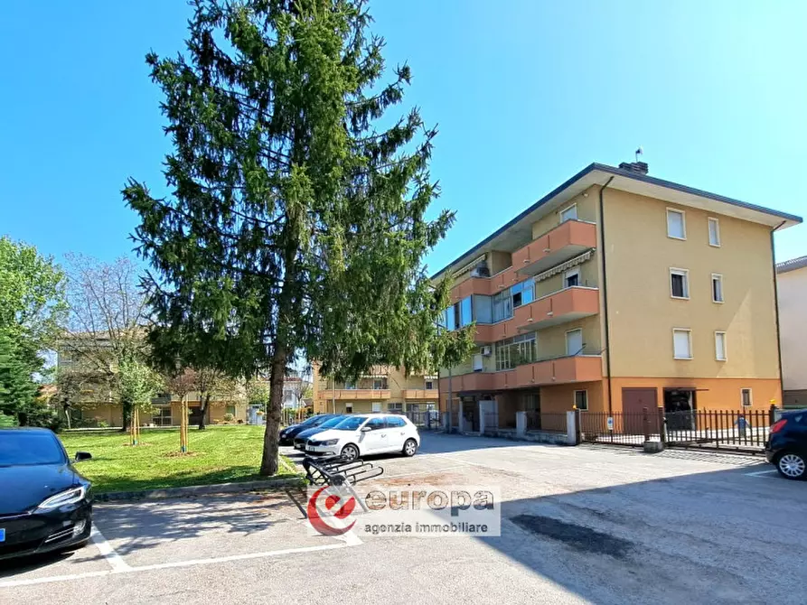 Immagine 9 di Appartamento in vendita  in V. Don Lora a Vicenza