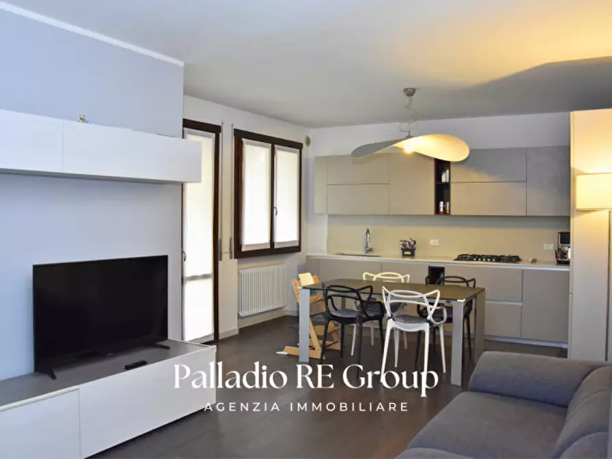 Immagine 1 di Appartamento in vendita  in via mora a Vicenza