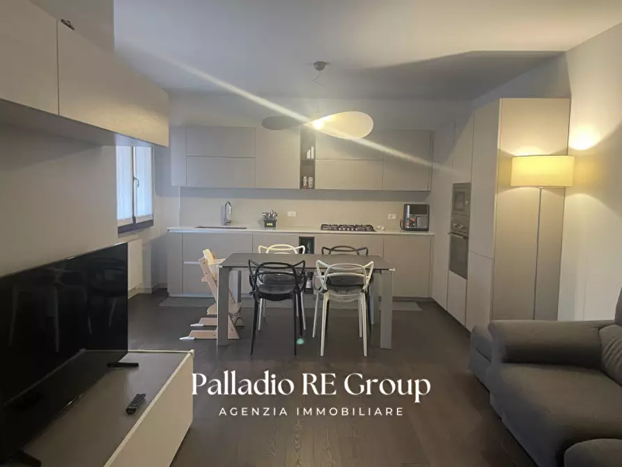 Immagine 2 di Appartamento in vendita  in via mora a Vicenza