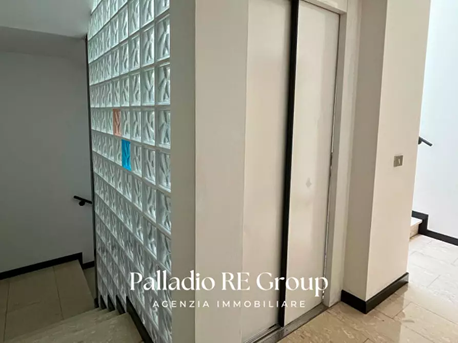 Immagine 28 di Appartamento in vendita  in via mora a Vicenza