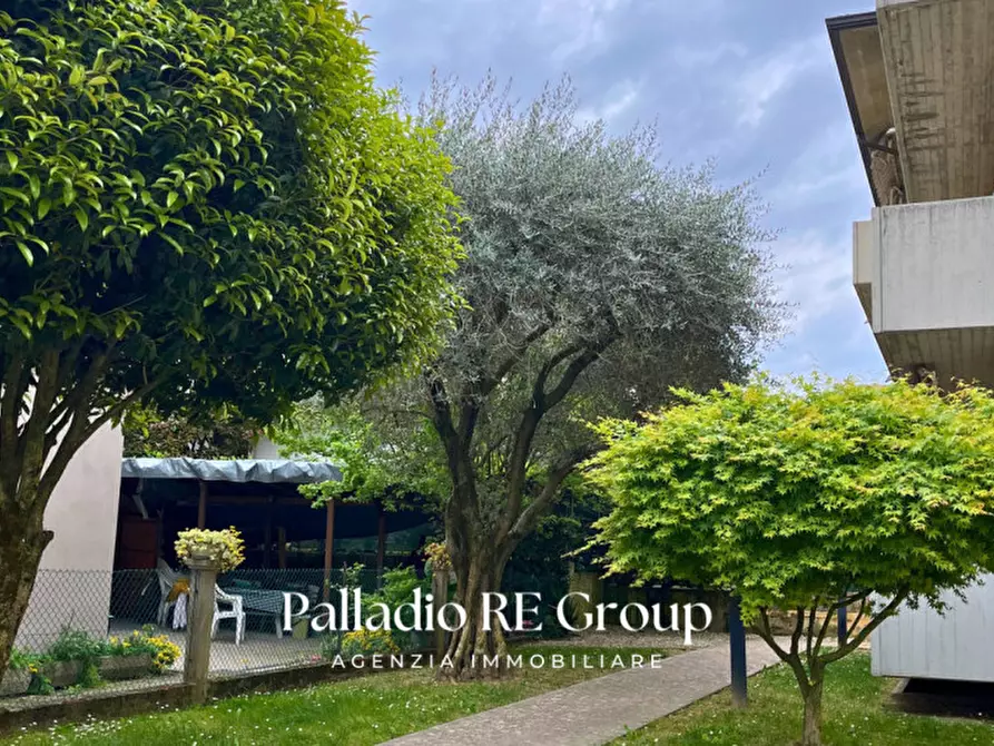 Immagine 31 di Appartamento in vendita  in via mora a Vicenza