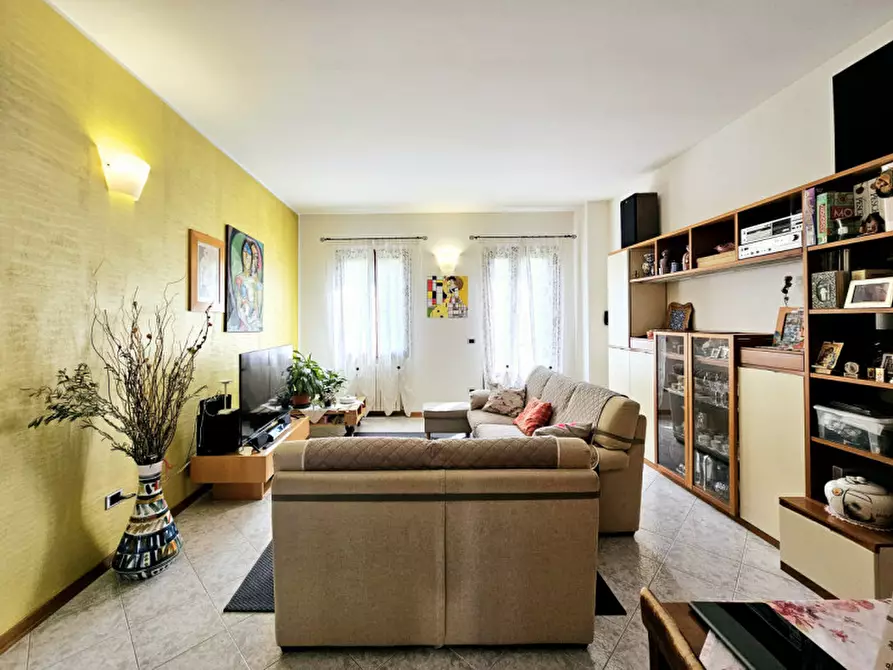 Immagine 2 di Casa bifamiliare in vendita  in VIA SAN LORENZO a Baone