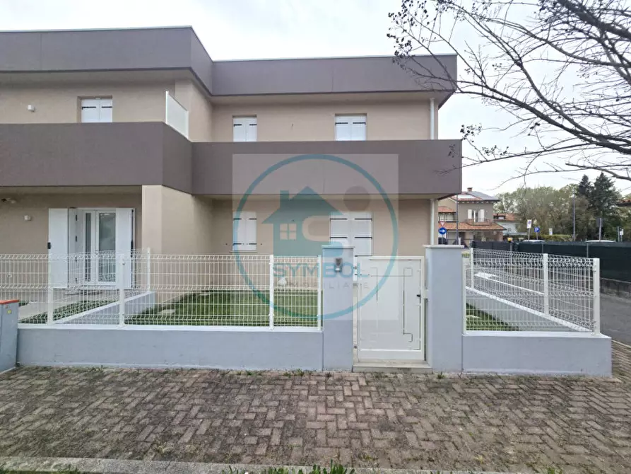 Immagine 1 di Casa bifamiliare in vendita  in Via Giuseppe Sinopoli a Martellago