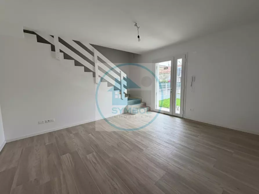Immagine 2 di Casa bifamiliare in vendita  in Via Giuseppe Sinopoli a Martellago