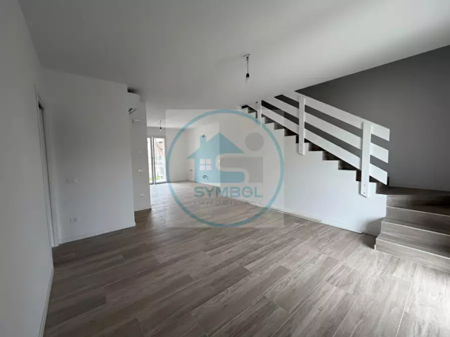 Immagine 11 di Casa bifamiliare in vendita  in Via Giuseppe Sinopoli a Martellago