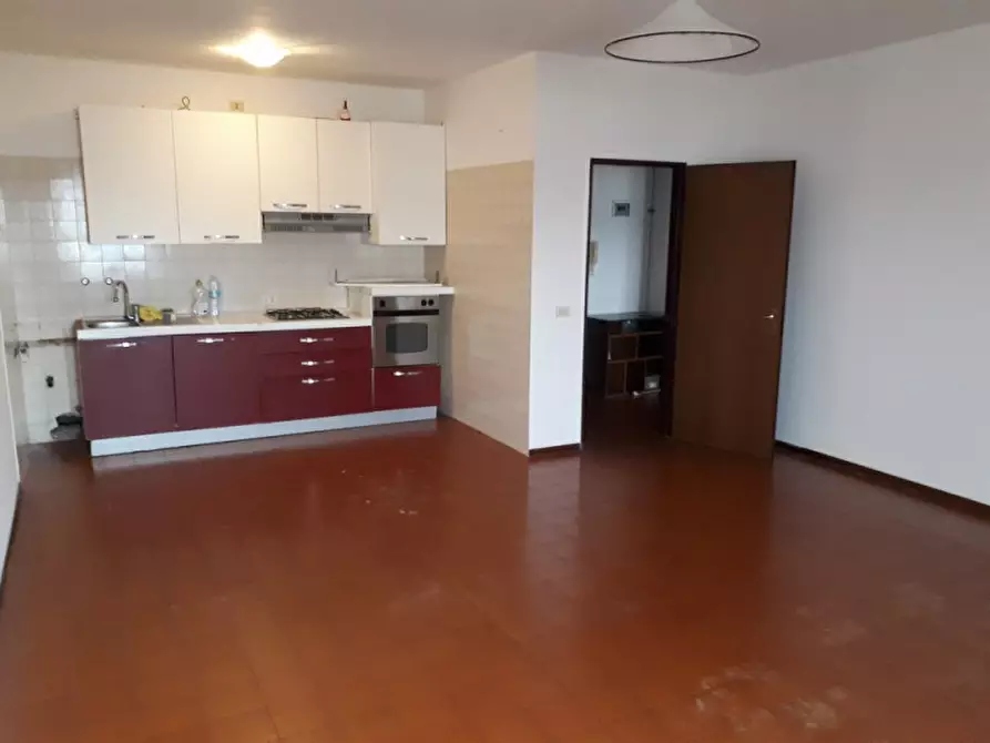 Immagine 1 di Appartamento in vendita  in Viale Viareggio a Spinea