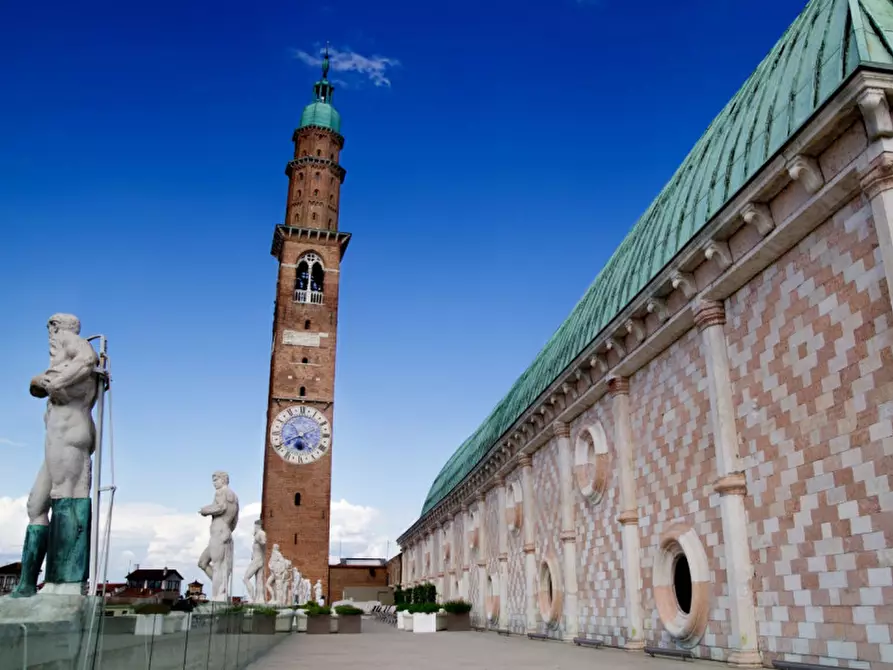 Immagine 4 di Attico in vendita  in Viale del Mercato Nuovo a Vicenza