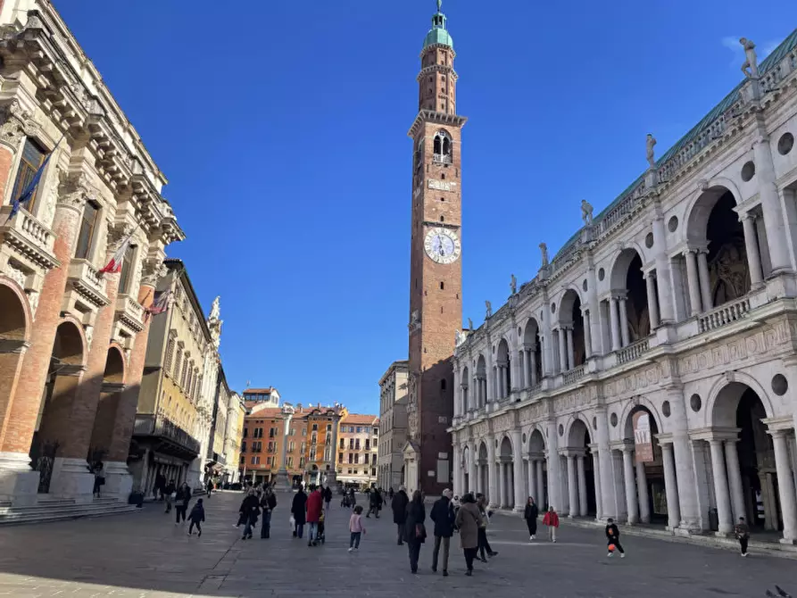 Immagine 5 di Attico in vendita  in Viale del Mercato Nuovo a Vicenza