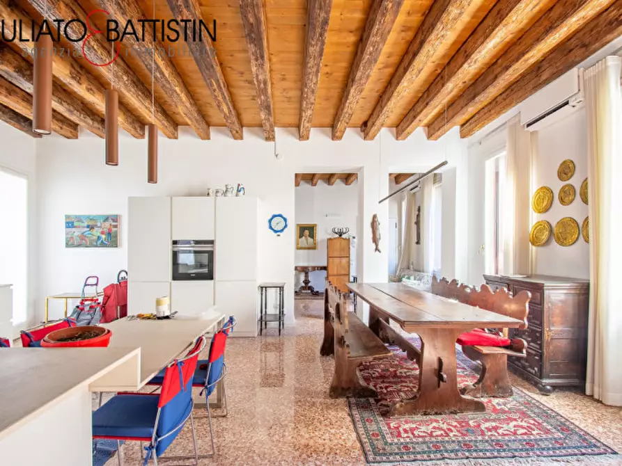 Immagine 3 di Appartamento in vendita  in Contra' Muscheria a Vicenza