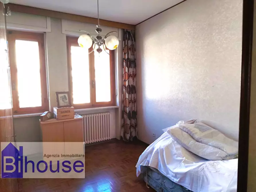 Immagine 8 di Villa in vendita  a Cossato