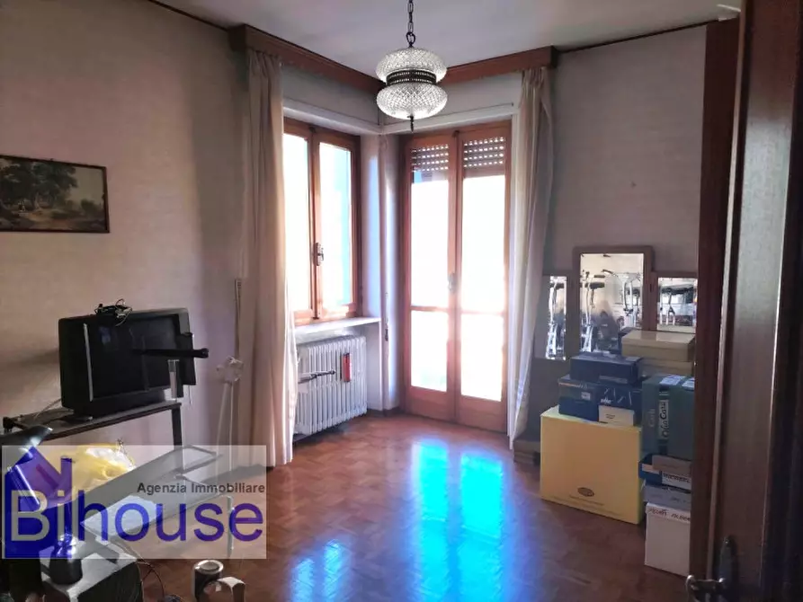 Immagine 9 di Villa in vendita  a Cossato