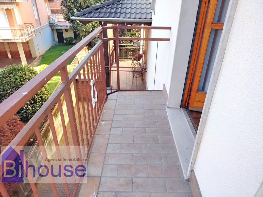 Immagine 17 di Villa in vendita  a Cossato