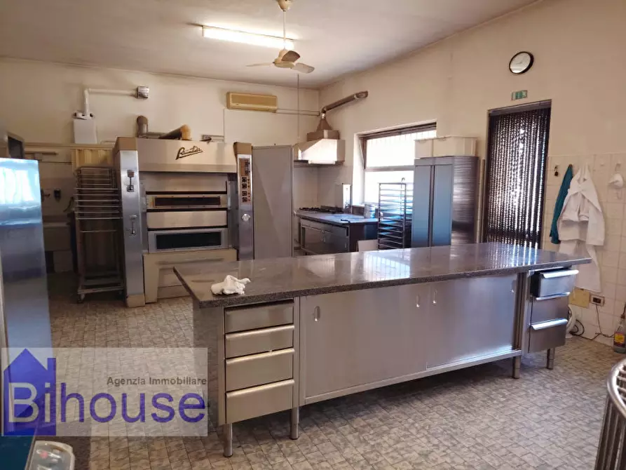 Immagine 25 di Villa in vendita  a Cossato