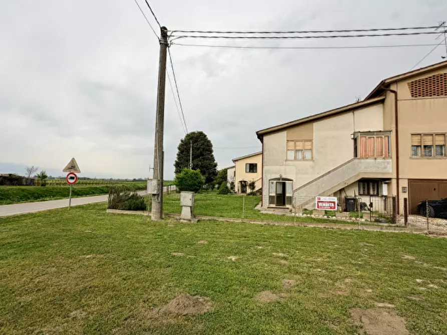 Immagine 20 di Casa bifamiliare in vendita  in Via Vanezza, 48 a Correzzola