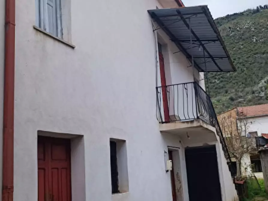 Immagine 1 di Casa bifamiliare in vendita  in VIA SAN GIORGIO a Sora