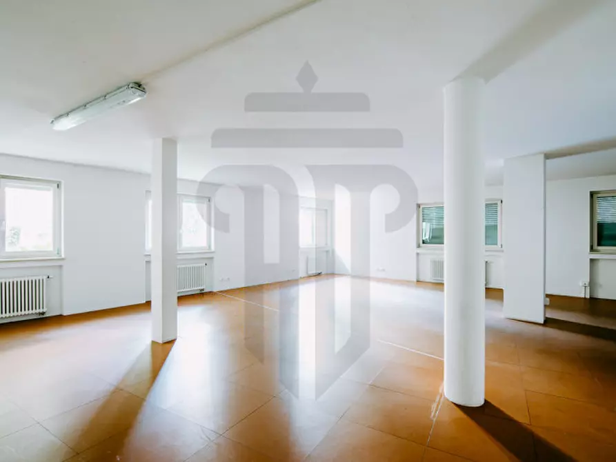 Immagine 1 di Ufficio in affitto  in Vicolo della Fossa - Winklergasse a Bolzano