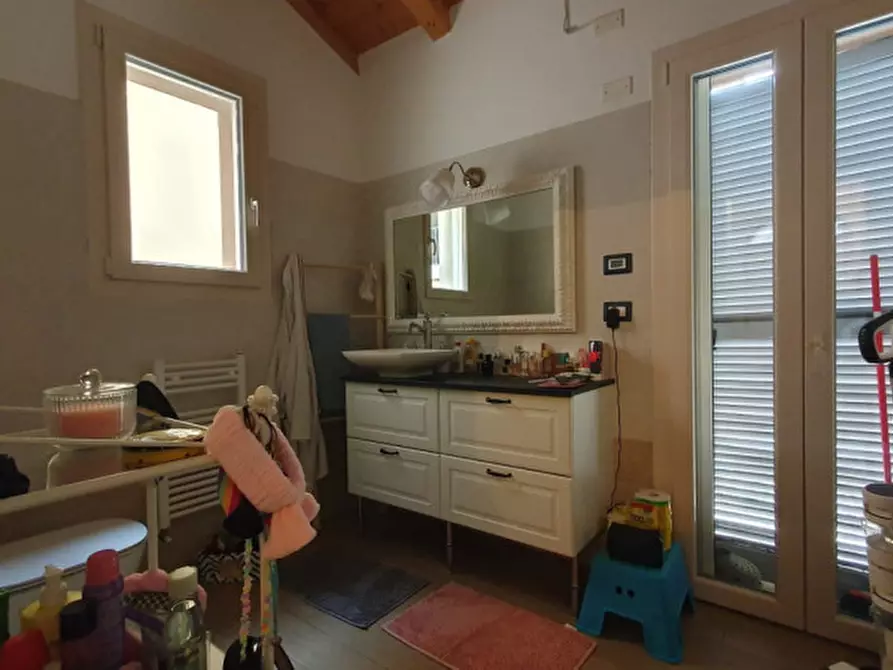 Immagine 10 di Casa indipendente in vendita  in Via Giuseppe Verdi a Mirandola