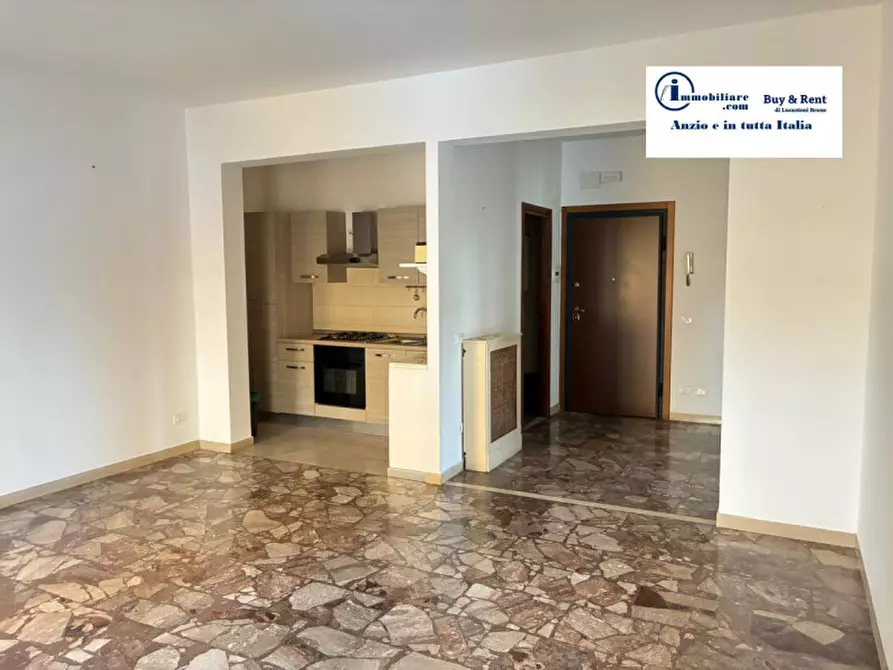 Immagine 2 di Appartamento in vendita  in VIA CANDIDO DE ANGELIS a Anzio