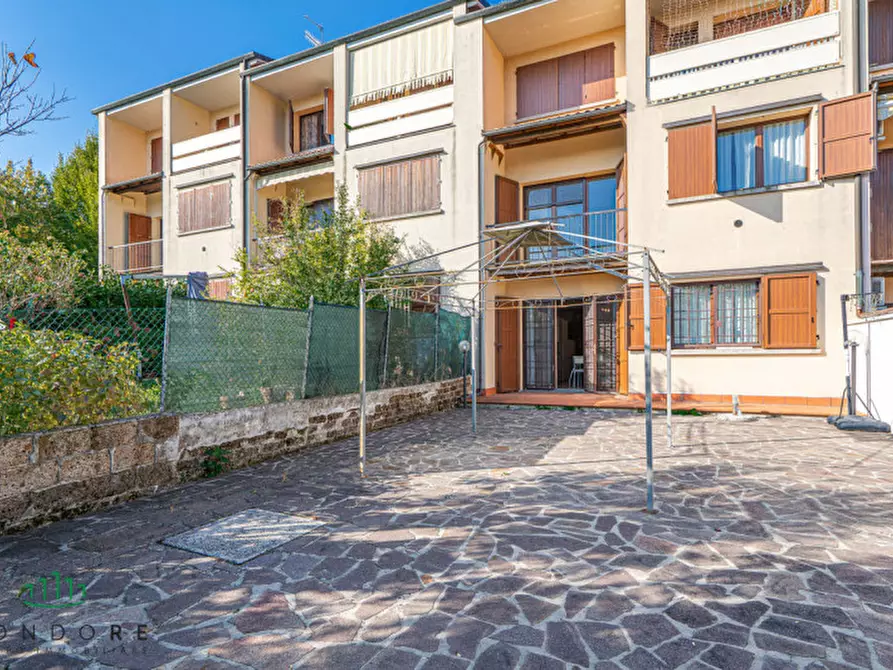 Immagine 18 di Villetta a schiera in vendita  in Via F. Mitterrand a Monte San Pietro