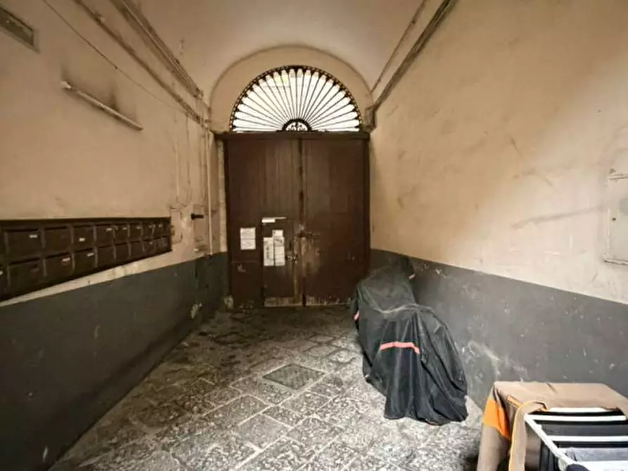 Immagine 1 di Appartamento in affitto  in via San Filippo e Giacomo 27 a Napoli