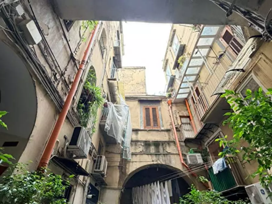Immagine 2 di Appartamento in affitto  in via San Filippo e Giacomo 27 a Napoli