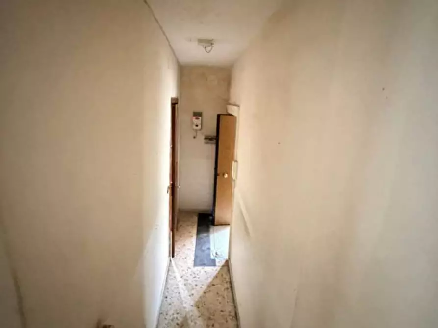 Immagine 18 di Appartamento in affitto  in via San Filippo e Giacomo 27 a Napoli