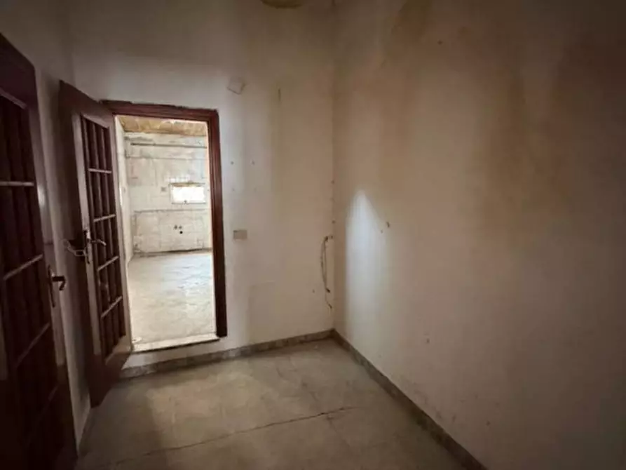Immagine 28 di Appartamento in affitto  in via San Filippo e Giacomo 27 a Napoli