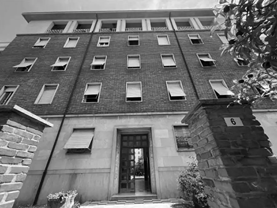 Immagine 2 di Appartamento in vendita  in Via Filippo Turati 6 a Massa