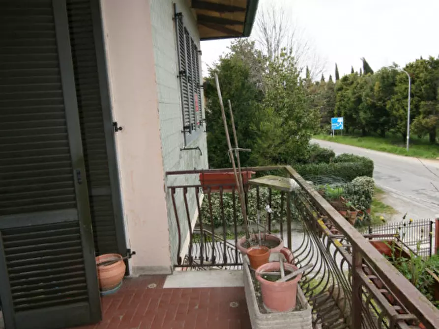 Immagine 15 di Villetta a schiera in vendita  a Sinalunga