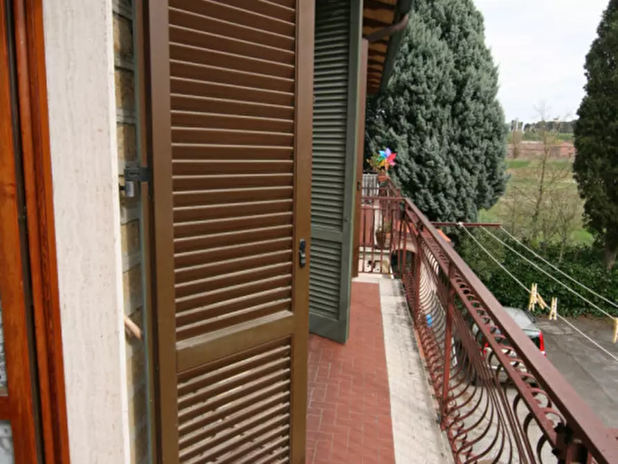 Immagine 26 di Villetta a schiera in vendita  a Sinalunga