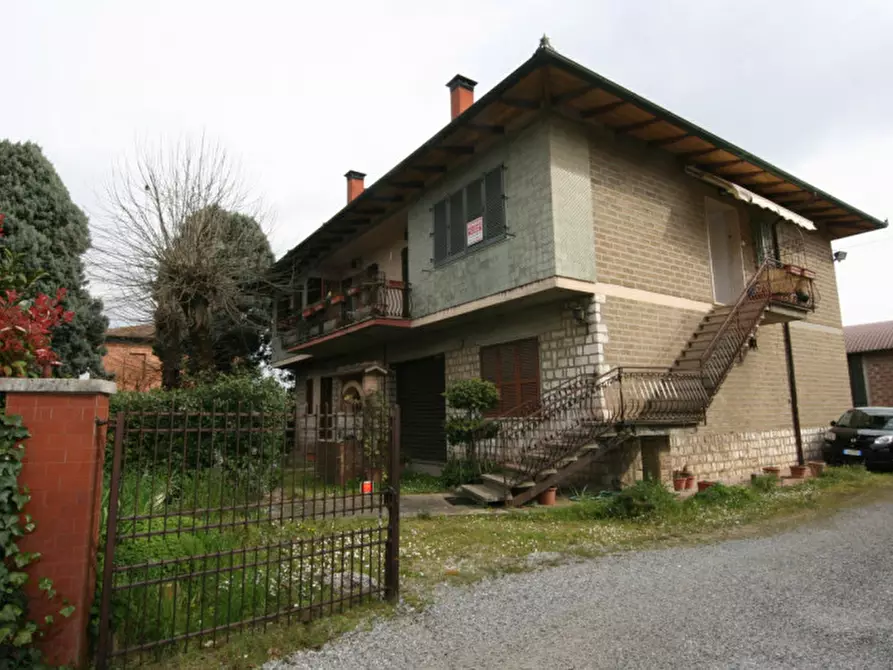 Immagine 33 di Villetta a schiera in vendita  a Sinalunga