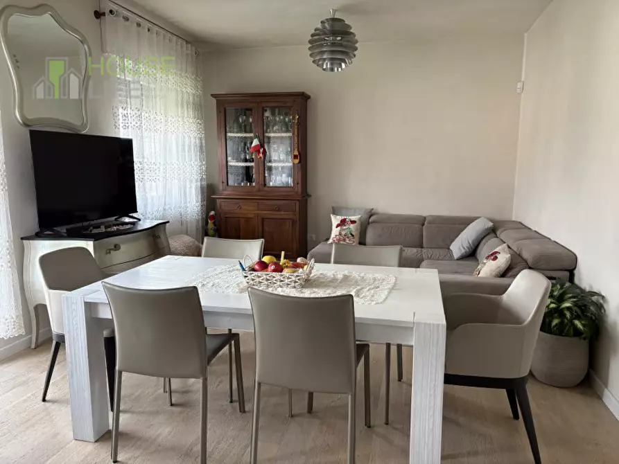 Immagine 2 di Appartamento in vendita  in Via Padre Leopoldo a Thiene