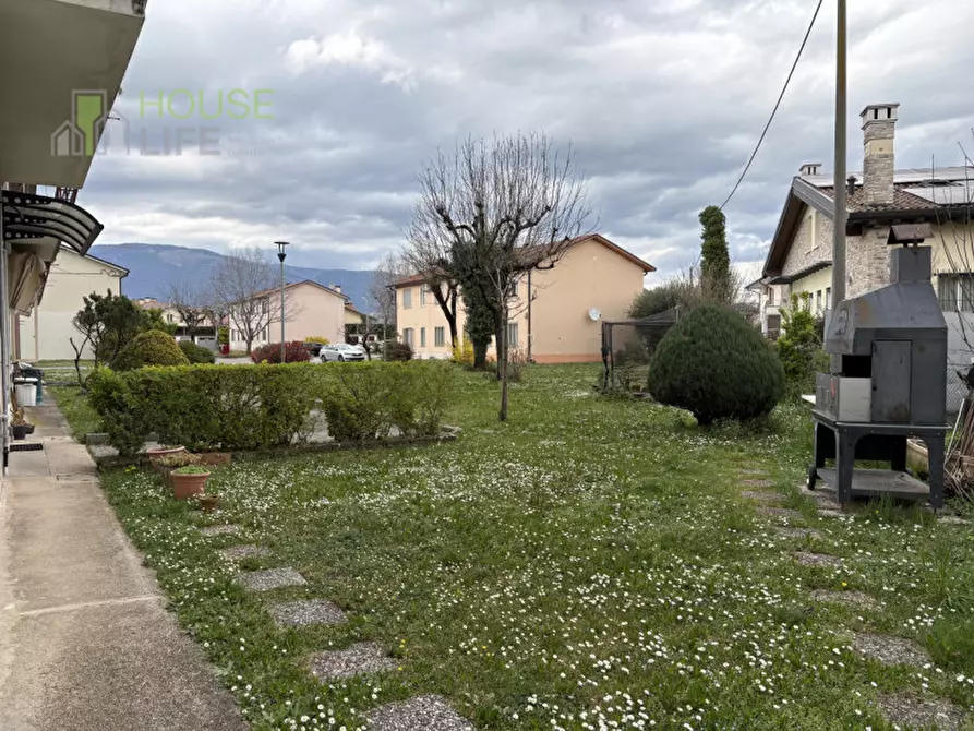 Immagine 14 di Appartamento in vendita  in Via Padre Leopoldo a Thiene