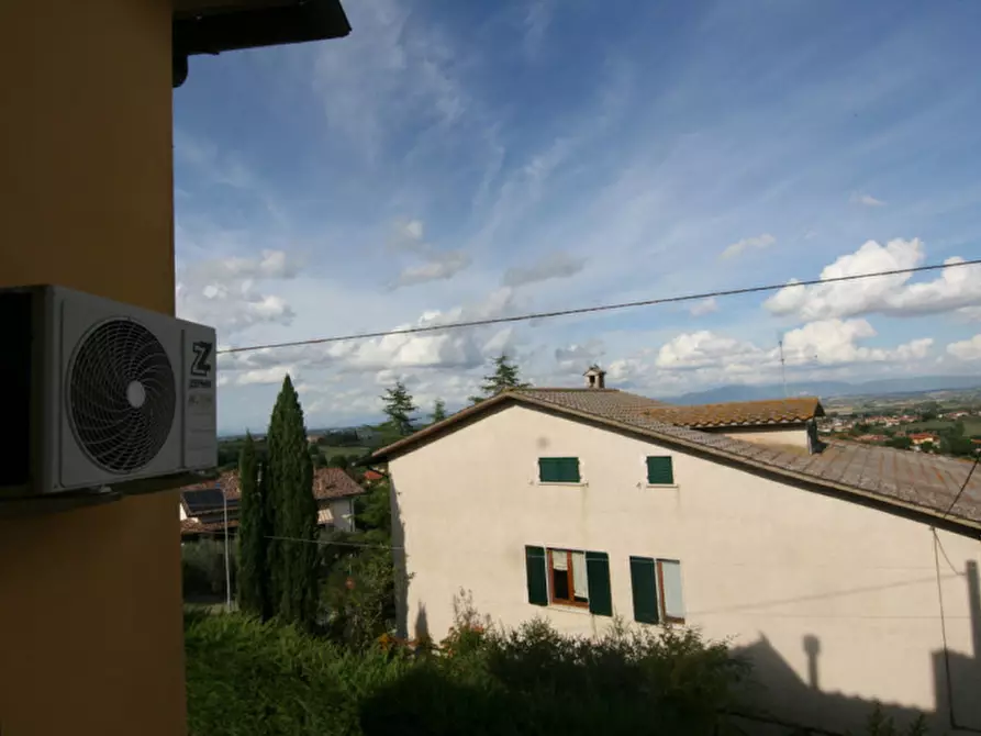 Immagine 16 di Appartamento in vendita  a Torrita Di Siena