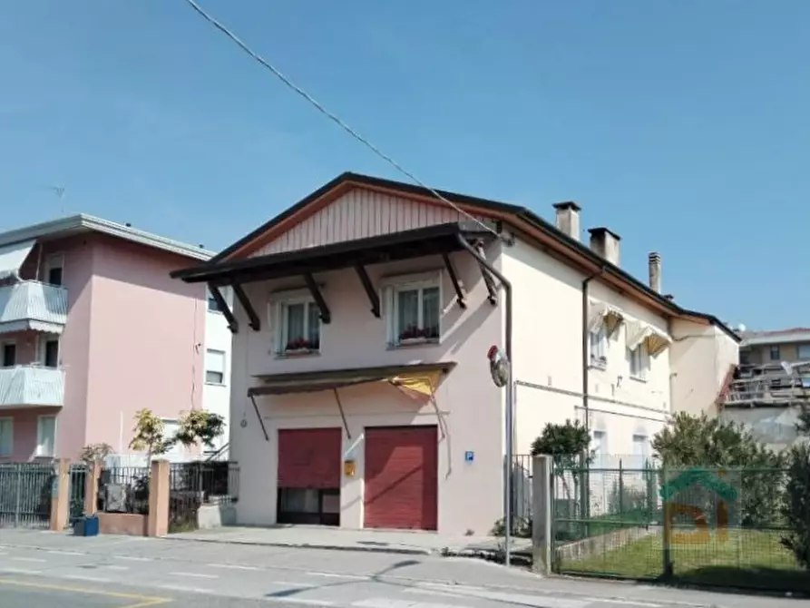 Immagine 2 di Appartamento in vendita  in via III Armata  7 a Cervignano Del Friuli