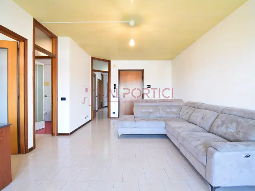 Immagine 1 di Appartamento in vendita  in via venezia a Camponogara