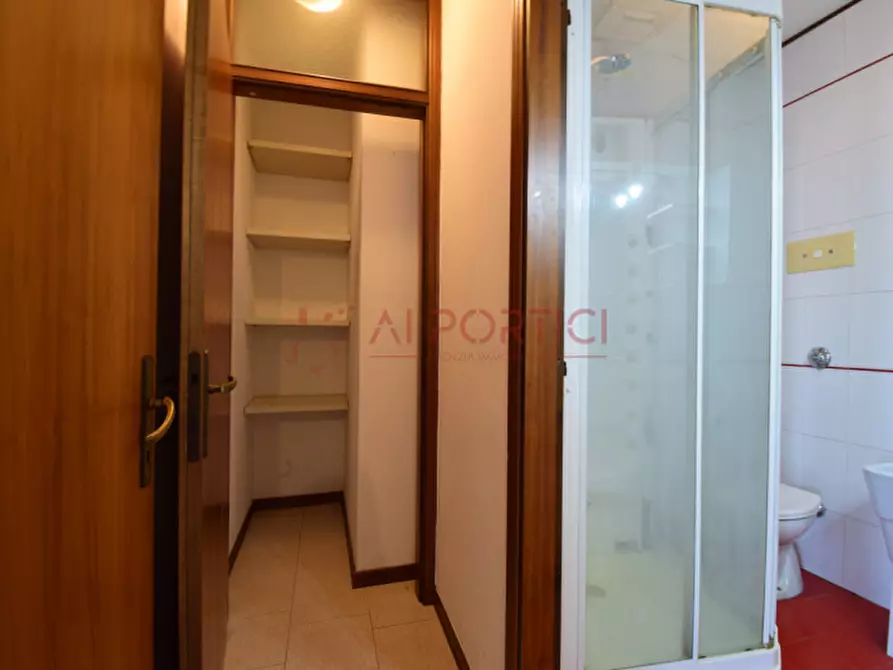 Immagine 19 di Appartamento in vendita  in via venezia a Camponogara