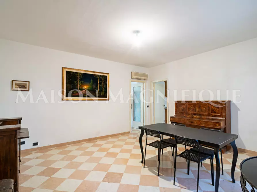 Immagine 2 di Appartamento in vendita  in Via Giuseppe Mazzini a Ferrara