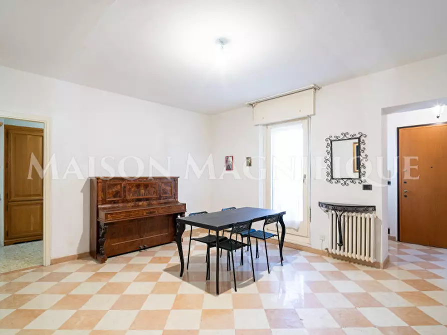 Immagine 2 di Appartamento in vendita  in Via Giuseppe Mazzini a Ferrara