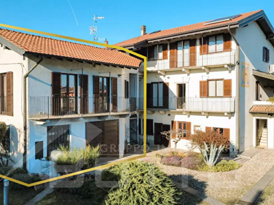 Immagine 3 di Appartamento in vendita  in Via Stazione n.16 a Marano Ticino