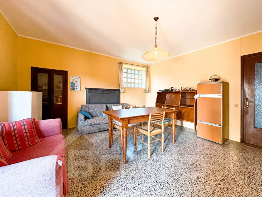 Immagine 5 di Appartamento in vendita  in Via Stazione n.16 a Marano Ticino