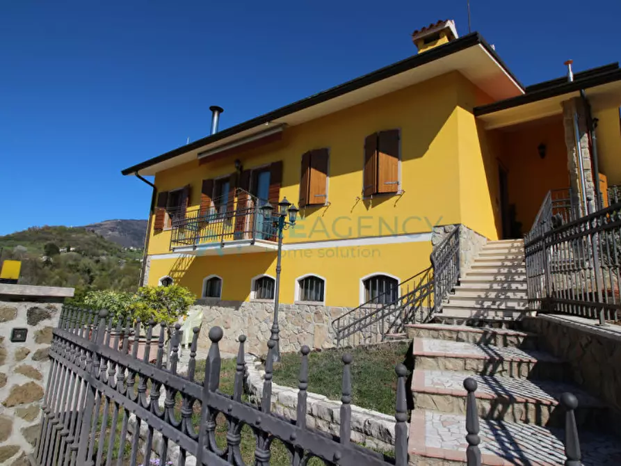 Immagine 1 di Casa indipendente in vendita  in salcedo a Salcedo