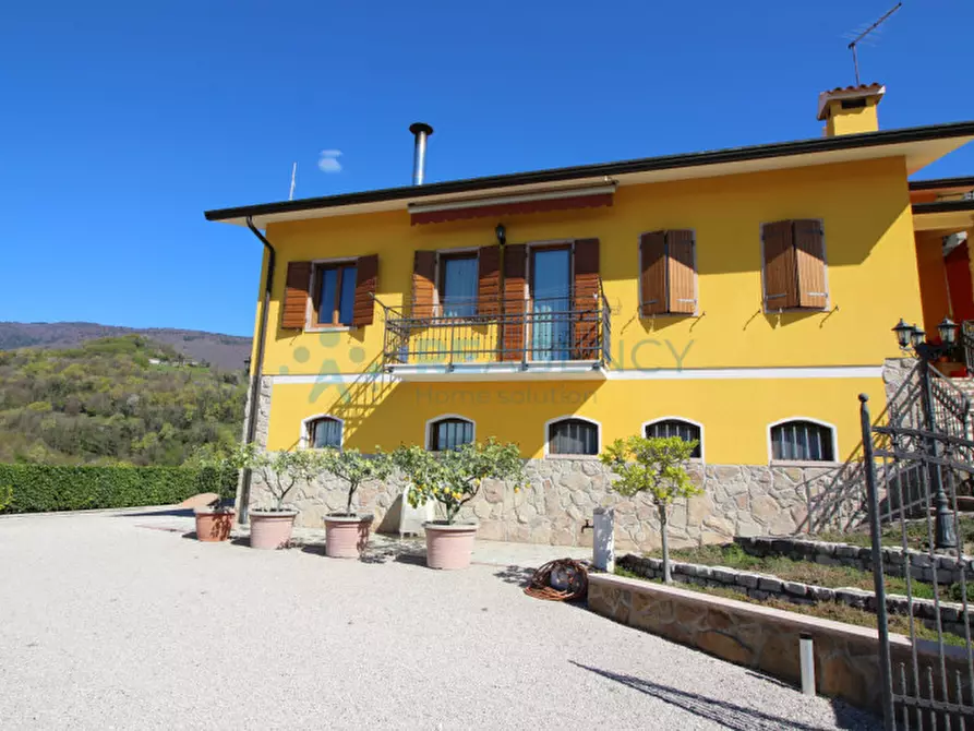 Immagine 3 di Casa indipendente in vendita  in salcedo a Salcedo
