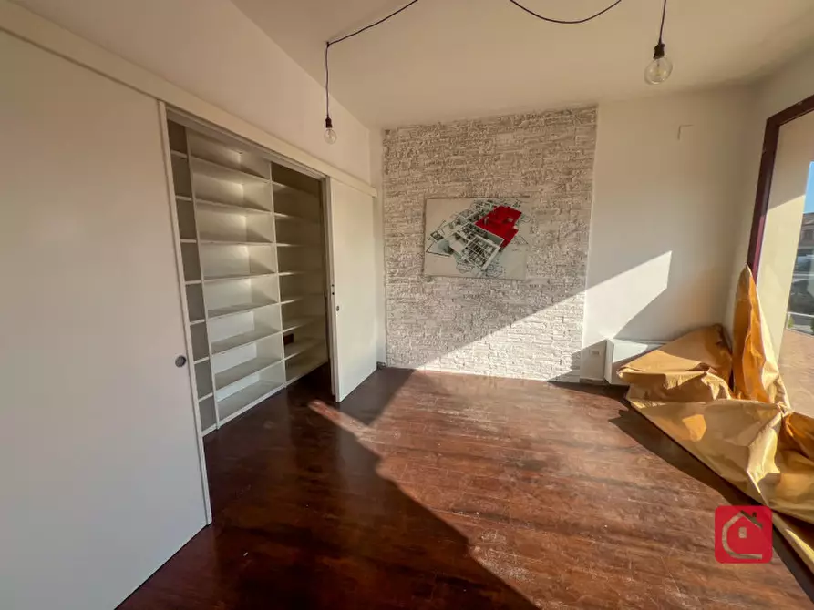 Immagine 12 di Negozio in affitto  in Via Romea 65/N a Legnaro